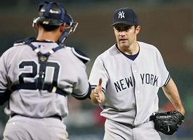 Mike Mussina, right