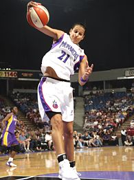 Ticha Penicheiro
