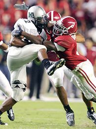 Juwan Simpson, center.