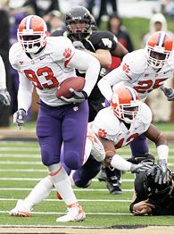 Gaines Adams (93)