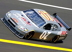 Clint Bowyer