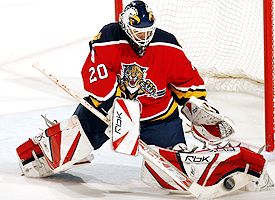 nhl_g_belfour_275.jpg