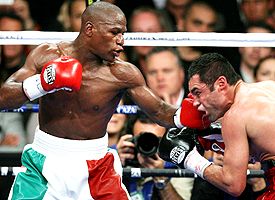 Floyd Mayweather and Oscar De La Hoya