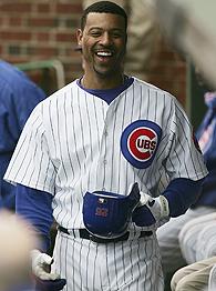 Braves acquire Derrek Lee from Cubs