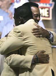 Charlie Sanders