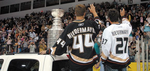 Rob Niedermayer and Scott Niedermayer
