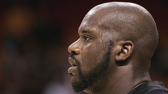 Los Angeles Lakers to fix mistake on Shaquille O'Neal's retired jersey -  ESPN