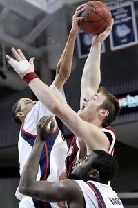 Aron Baynes