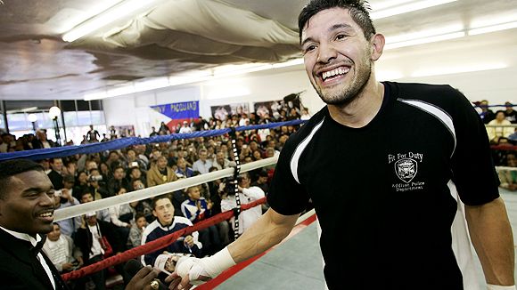 David Díaz se prepara para la pelea contra Soto