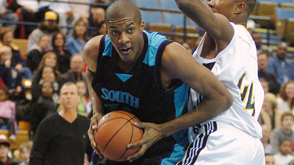 Derrick Favors