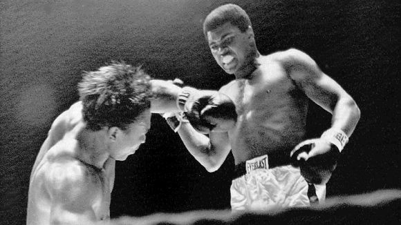 muhammad ali fighting. Muhammad Ali and Cleveland