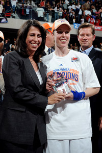 Donna Orender