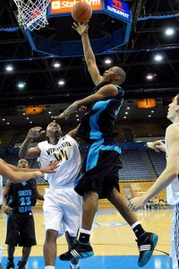 Derrick Favors