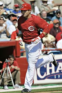 Jayson Stark: Young faces now leading the way with energized Cincinnati Reds