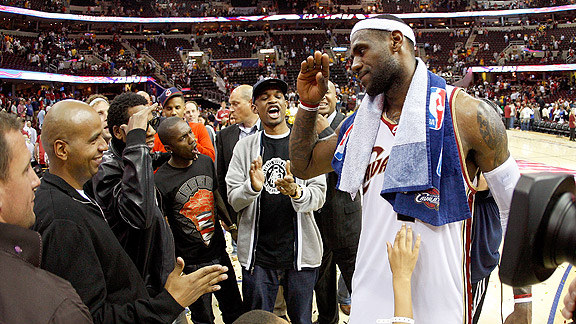 NBA: TrueHoop Presents -- Sources reveal 2007 Kobe-for-LeBron trade talk -  ESPN
