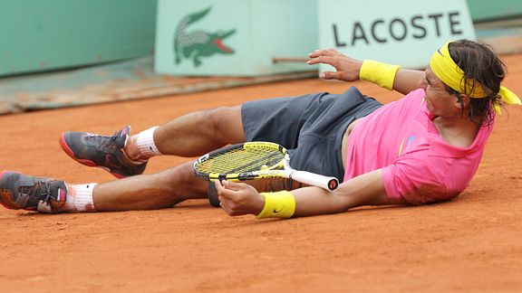 Media Jinx Knocking Down Nadal? ten a nadal1 sw 576 Media Jinx Knocking Down Nadal?