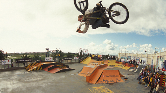 /photo/2009/0724/as_bmx_joesouthaf_576.jpg