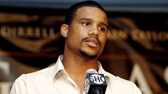 Andre Dirrell will kick off the &quot;Classic&quot; when he faces Carl Froch on Oct. 17. - box_u_dirrella_576