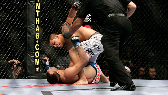 mma_e_efrain11_576.jpg