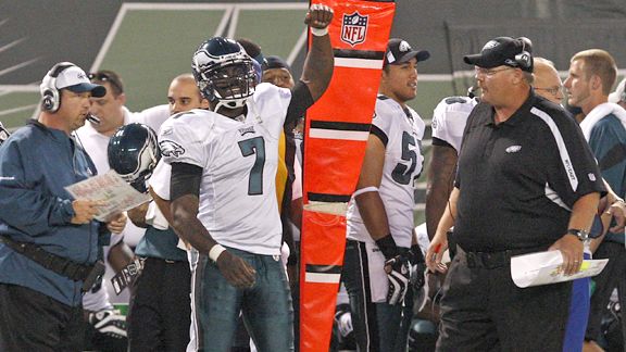 Michael Vick as Eagle