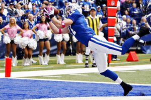 nfl_u_acolliets_300.jpg