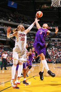 Katie Douglas, Diana Taurasi