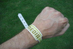 ACL wristband