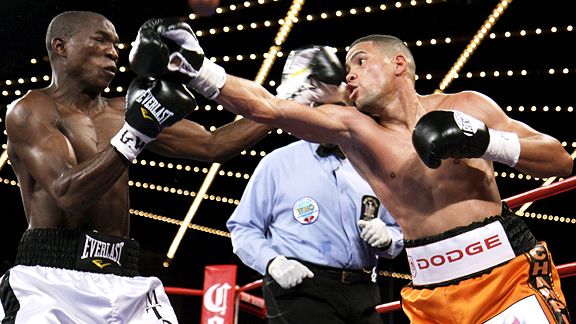Rogers Mtagwa & Juan Manuel Lopez