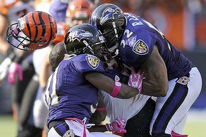 Baltimore Ravens Ray Lewis fined for hit on Cincinnati Bengals Chad Ochocinco