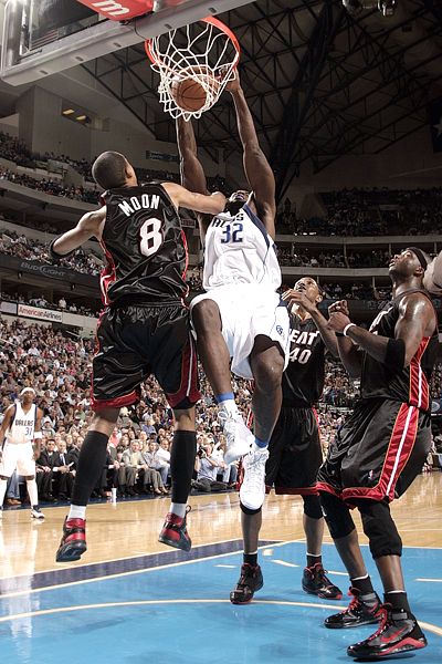 Brandon Bass, Jamario Moon