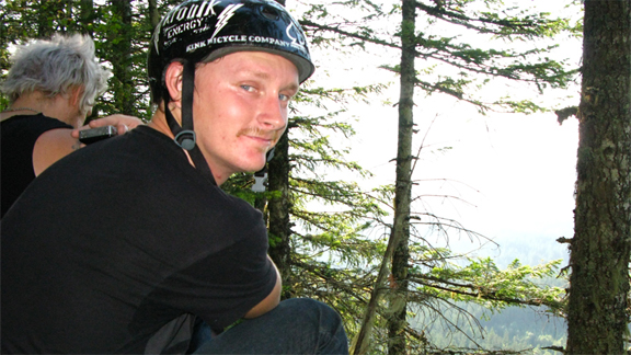 /photo/2009/1026/as_bmx_badgermug1_576.jpg