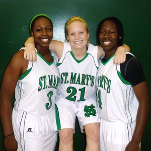 Chelsea Gray, Afury Jemerigbe and Alle Moreno