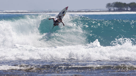 /photo/2009/1117/as_surf_SM_BB_576.jpg