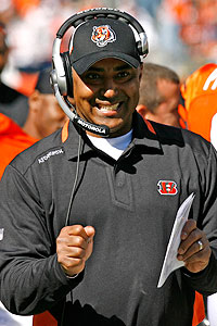 AP Photo/David Kohl Bengals coach Marvin Lewis, who led the team to a 