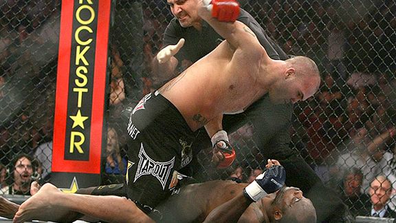 Robbie Lawler and Melvin Manhoef