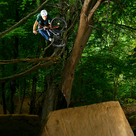 /photo/2010/0201/as_bmx_tvo1_576.jpg