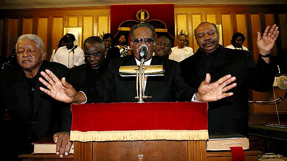 Church Minister in New Orleans, LA on Super Bowl Sunday 2010