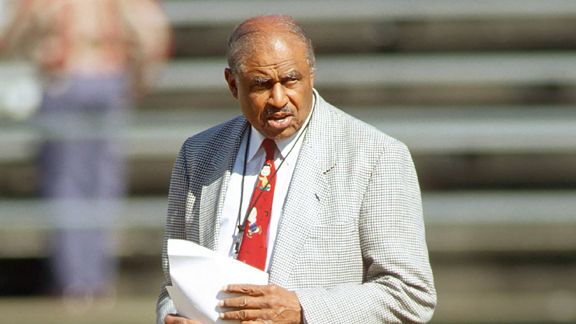 Eddie Robinson on the sideline during the 1995 season