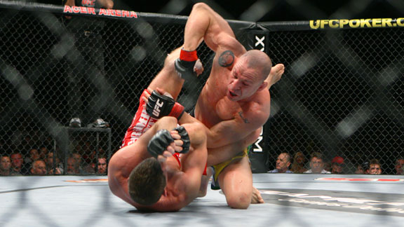 mma_e_silva-bisping01_576.jpg