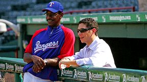 Jon Daniels (R) and Ron Washington