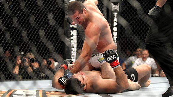 Mauricio Rua hurting Lyoto Machida