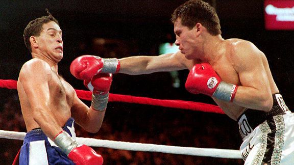 Hector Camacho, Cesar Chavez