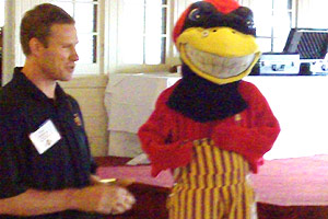 Fred Hoiberg with mascot