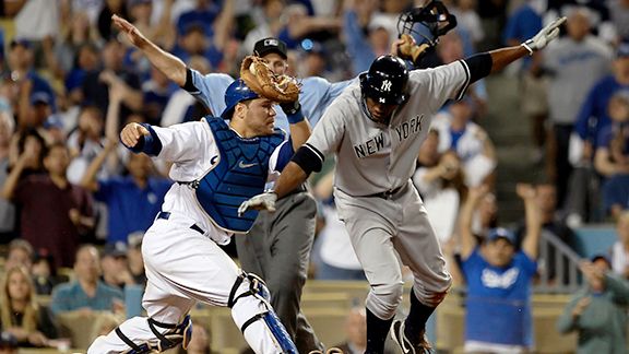 Former Dodgers catcher Russell Martin officially retires from