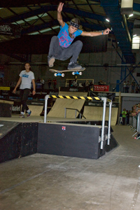 /photo/2010/0715/as_skate_chixsk8_200.jpg