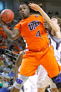 Derrick Caracter