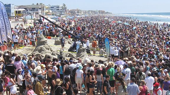 sandcastler crowd