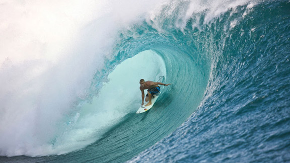 /photo/2010/0819/as_surf_fanning_servais_576.jpg