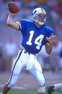 Heisman winner Ty Detmer returns to the field - ESPN Heisman winner Ty Detmer returns to the field - ESPN