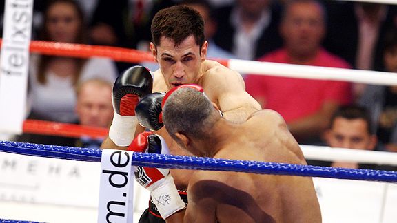 http://a.espncdn.com/photo/2010/0904/box_g_sturm_b1_576.jpg